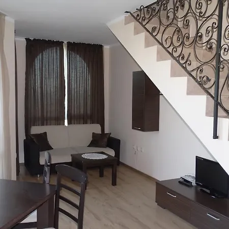 Aparthotel Chateau Del Marina Complex 4*