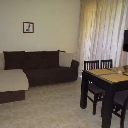 Aparthotel Chateau Del Marina Complex 4*