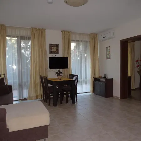 Chateau Del Marina Complex Aparthotel 4*