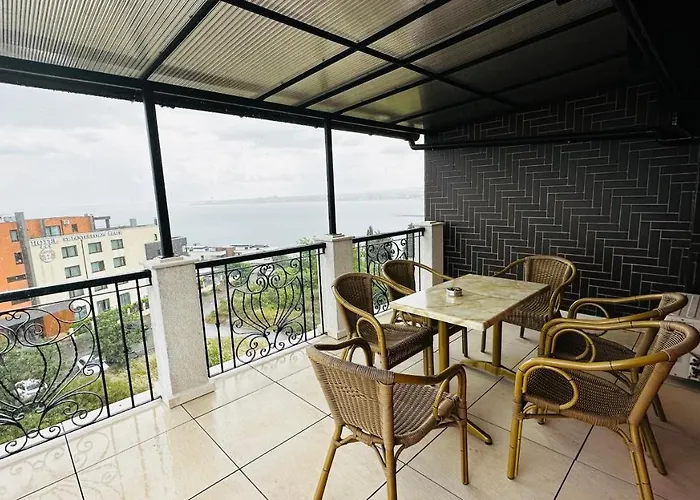 Chateau Del Marina Complex 4* 네세부르