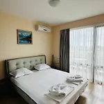 Aparthotel Chateau Del Marina Complex