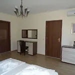 شقة فندقية Chateau Del Marina Complex نيسيبار