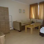 شقة فندقية Chateau Del Marina Complex 4*