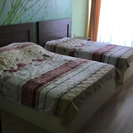 Chateau Del Marina Complex