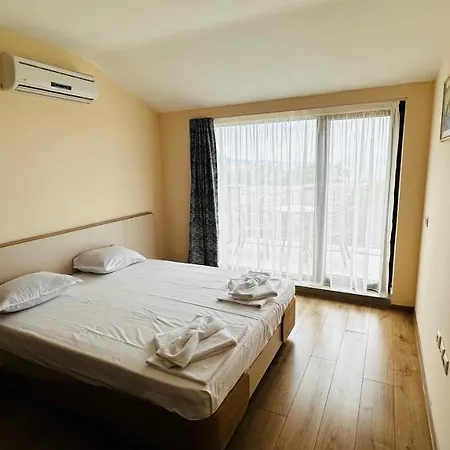 Chateau Del Marina Complex Apartahotel 4*