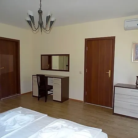 Chateau Del Marina Complex Nessebar