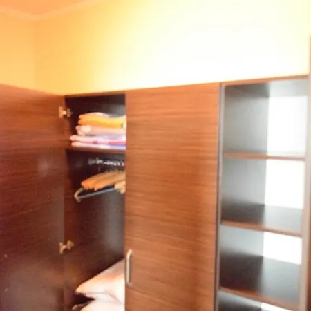 Chateau Del Marina Complex נסבר