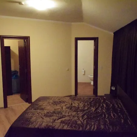 Aparthotel Chateau Del Marina Complex