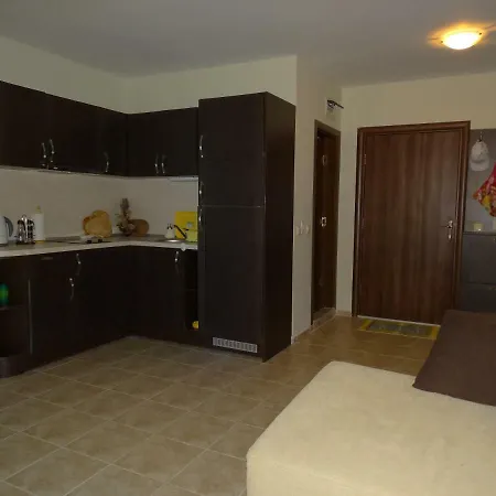 Chateau Del Marina Complex Aparthotel Nessebar