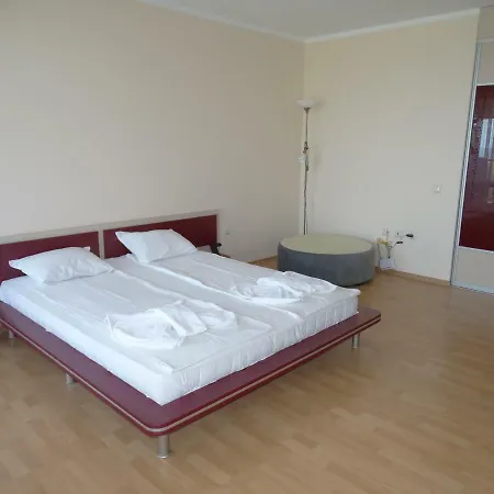 Chateau Del Marina Complex Apartahotel Nesebar