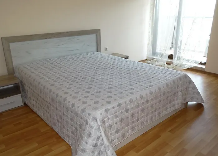 Aparthotel Chateau Del Marina Complex