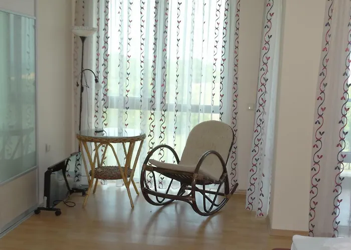 Chateau Del Marina Complex